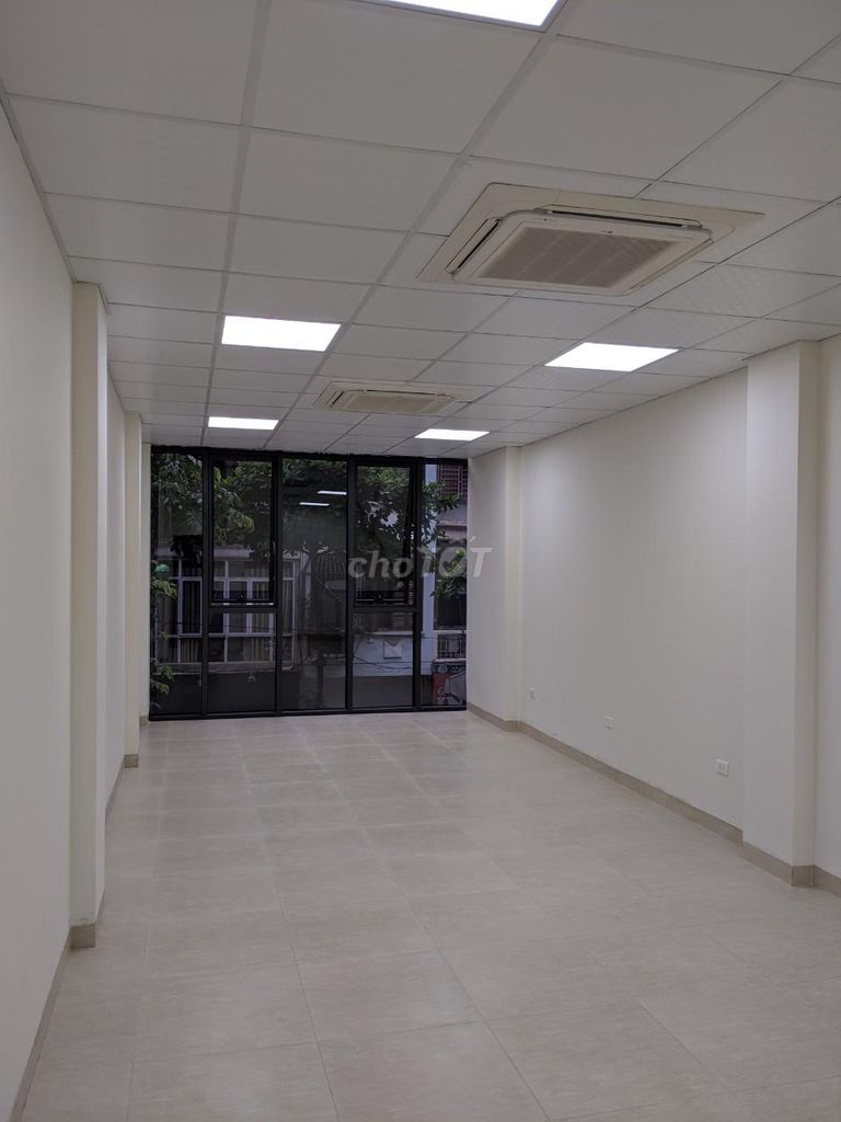 Cho thuê vp nguyễn ngọc nại,dtsd 100m2 - 150m2, giá từ 14tr- 28tr/th