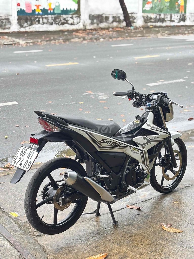 Suzuki Raider Satria Trắng Côn tay. Mua bán Xe máy tại Thị xã Bến Cát Bình Dương được đăng bởi xe máy trả góp tín nghĩa  hình 11