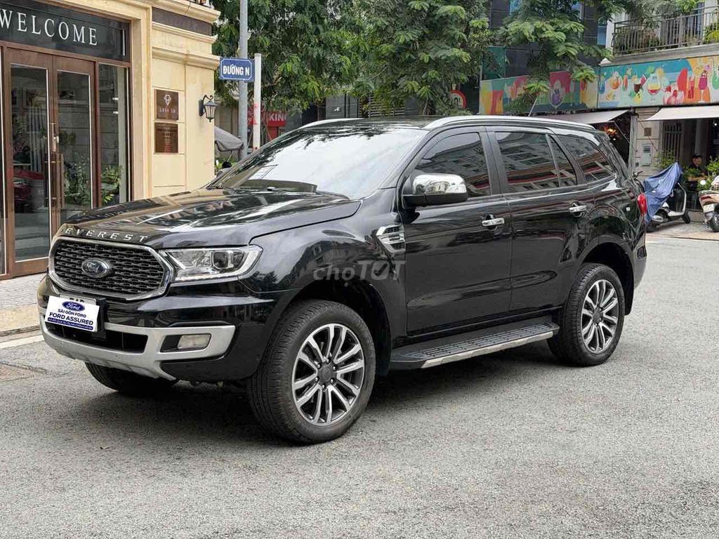 Ford Everest 4x4 2021 — 18 000 км, номер Хошимина, 1 аккуратный владелец