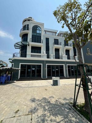 Cặp Góc Ngay Ngã 5 - Hơn 200 m2, cho Thuê Dài Hạn. Cho thuê văn phòng, mặt bằng kinh doanh tại Huyện Đức Hòa Long An được đăng bởi GIA PHÁT HOUSE