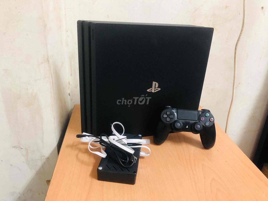 PS4 PRO 7218B 1TB FW 11.0