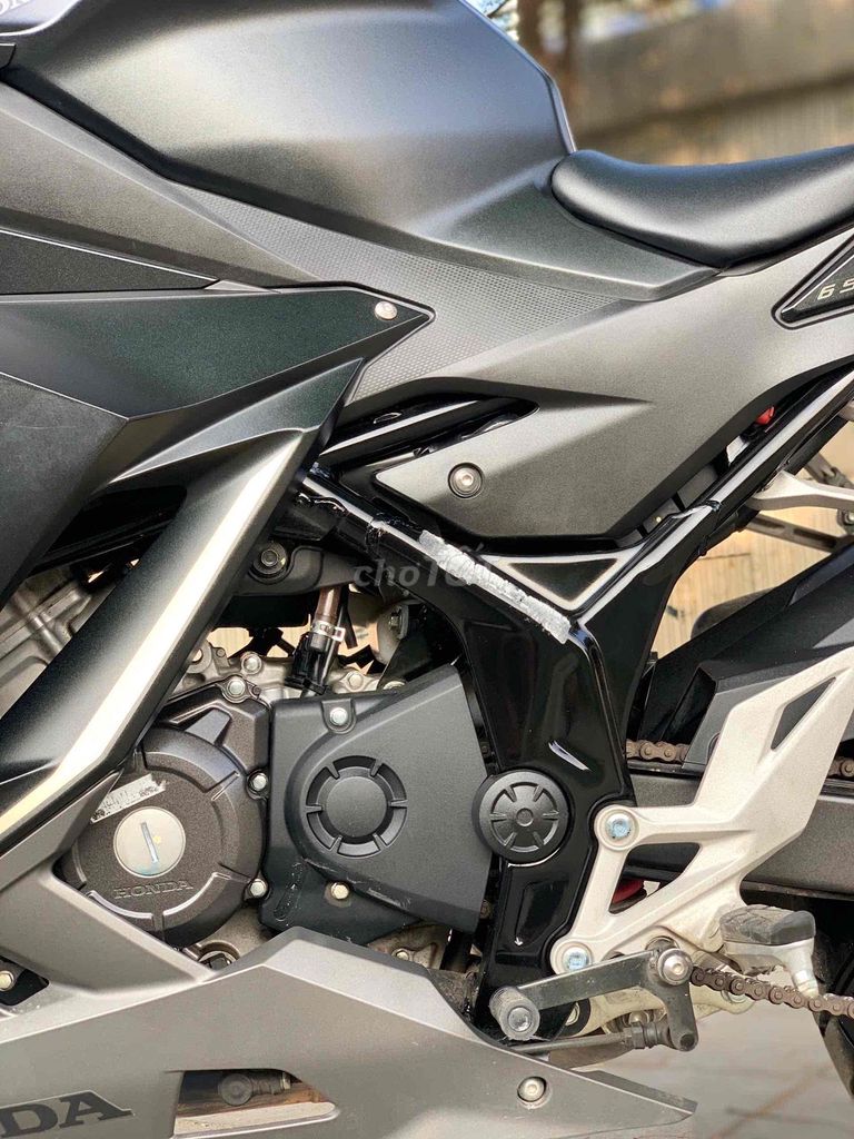 HONDA CBR 150 ABS FI cuối 2024 xe lướt mới motor. Mua bán Xe máy tại Quận Cầu Giấy Hà Nội được đăng bởi Tong motor xe may hình 10