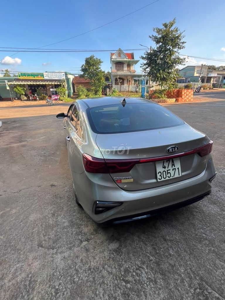 Kia Cerato 2019 Vàng cát. Mua bán Ô tô tại Huyện Ea H'leo Đắk Lắk được đăng bởi hồng ngọc rupil hồ hình 2