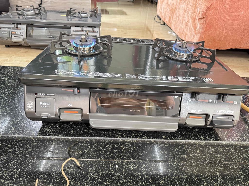 bếp nhật mặt men và kính chống trầy