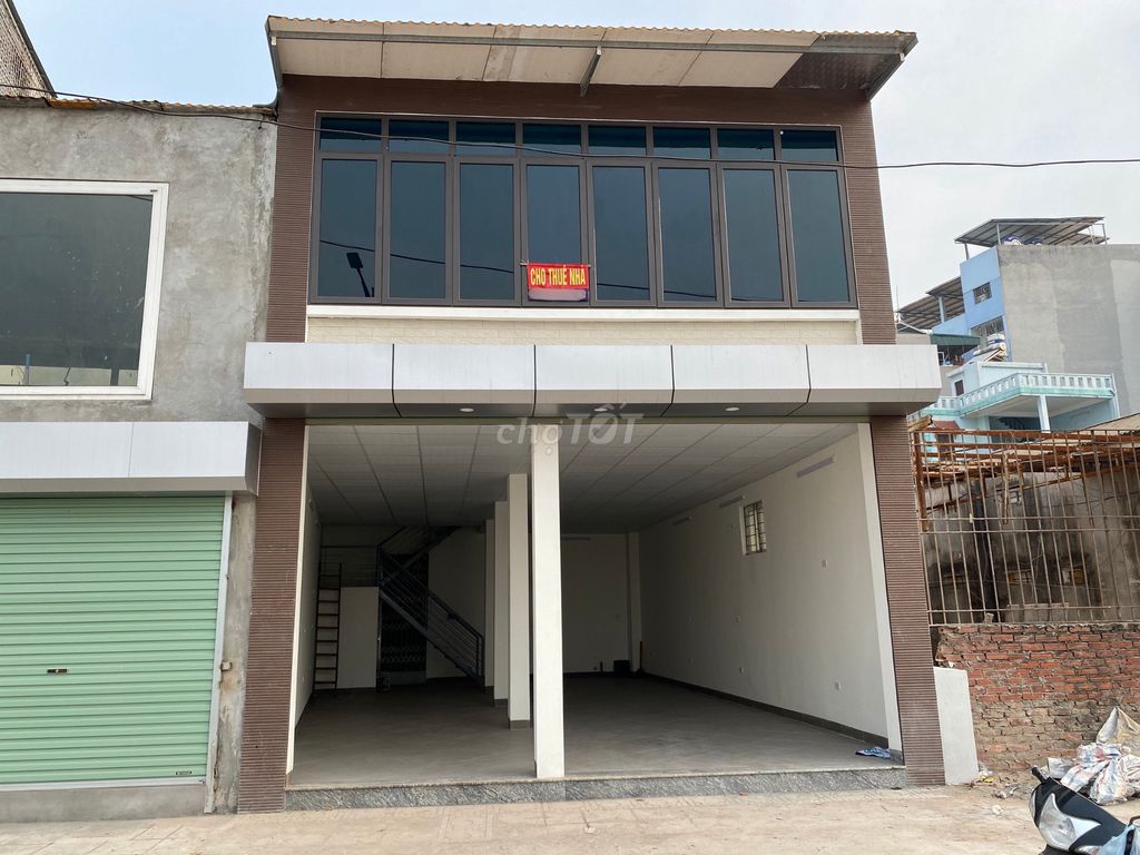 Cửa hàng 170m2 tại Sân Vận Động Mỹ Đình, HN.
