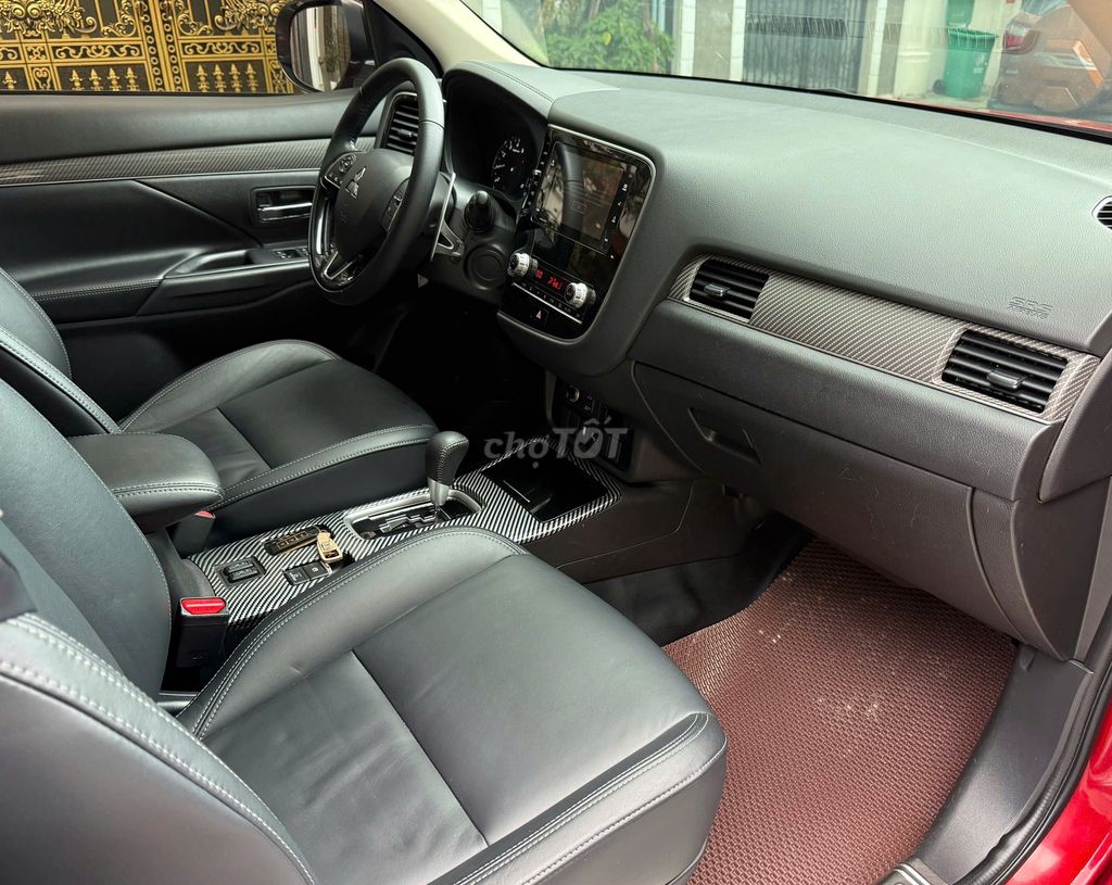 Mitsubishi Outlander 2.0 Premium 2021 Đỏ. Mua bán Ô tô tại Quận Long Biên Hà Nội được đăng bởi PHÚC LÂM  AUTO hình 15