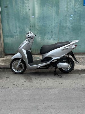 Lead 2val . góp đưa trước 12tr nhận xe