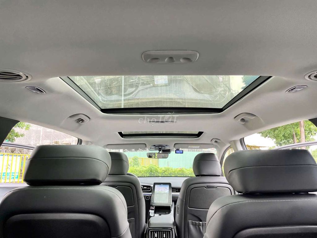 Hyundai custin 2.0AT- 10000 km. Mua bán Ô tô tại Thành phố Thủ Đức Tp Hồ Chí Minh được đăng bởi Ms Hiệp  hình 8