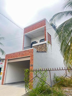 Nhà 1 trệt 2 lầu 4,5mx18m Hướng Chính Nam Gần chợ Long Hoa. Mua bán nhà ở tại Huyện Hòa Thành Tây Ninh được đăng bởi Chinh Phúc
