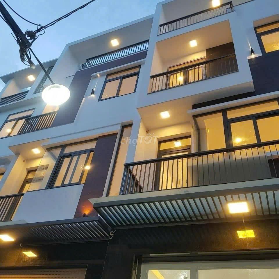 Аренда · 5 комн. · 105 м² · Quận Tân Bình, ул. Đường Nhất Chi Mai