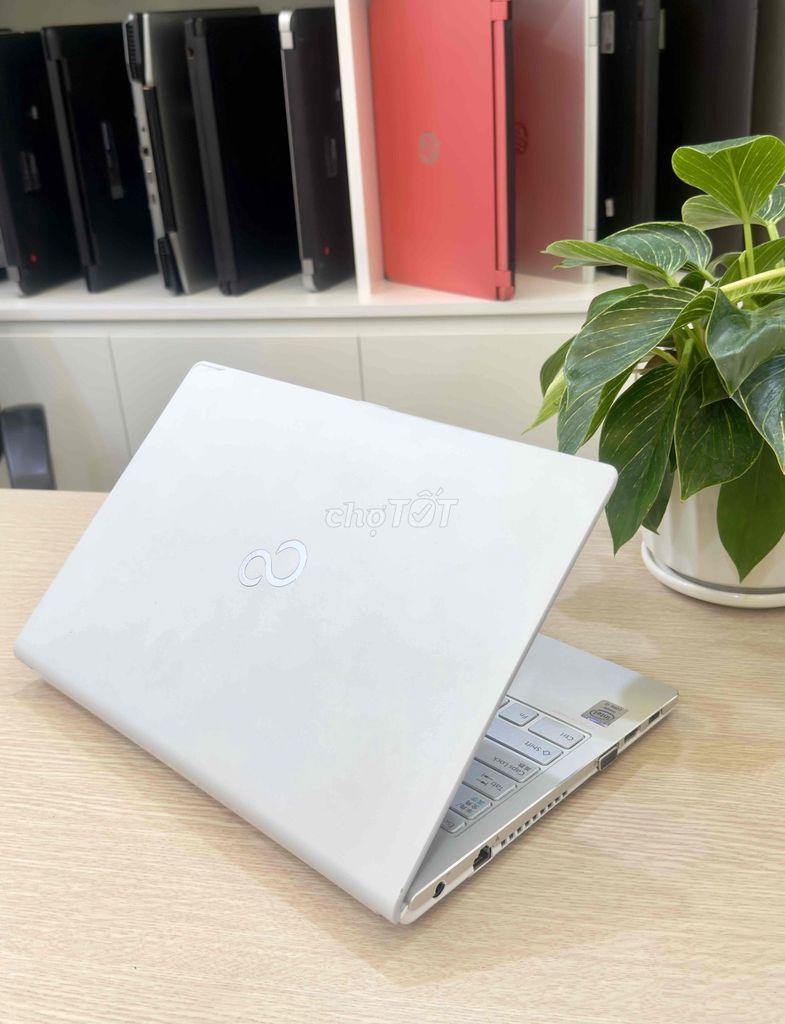 Màn cảm ứng Fujitsu Lifebook i5/ram12gb/ssd256gb. Mua bán Laptop tại Quận Hai Bà Trưng Hà Nội được đăng bởi Akiba shop hình 5