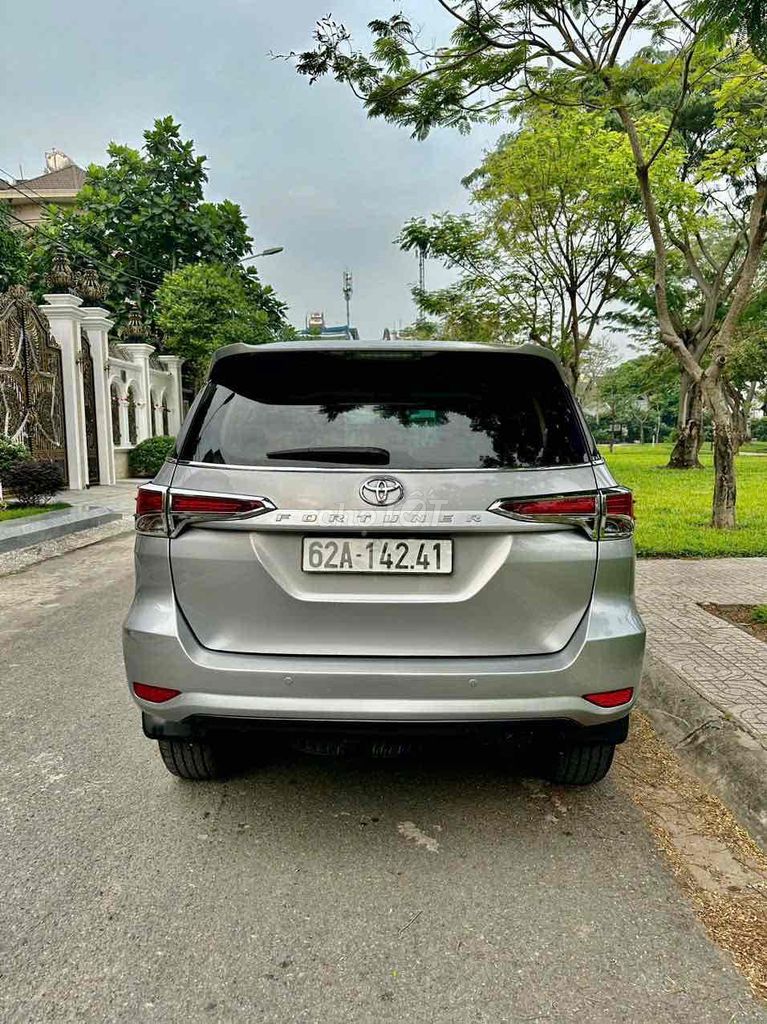 Toyota Fortuner 2019 2.4G 4x2 MT - 75000 km