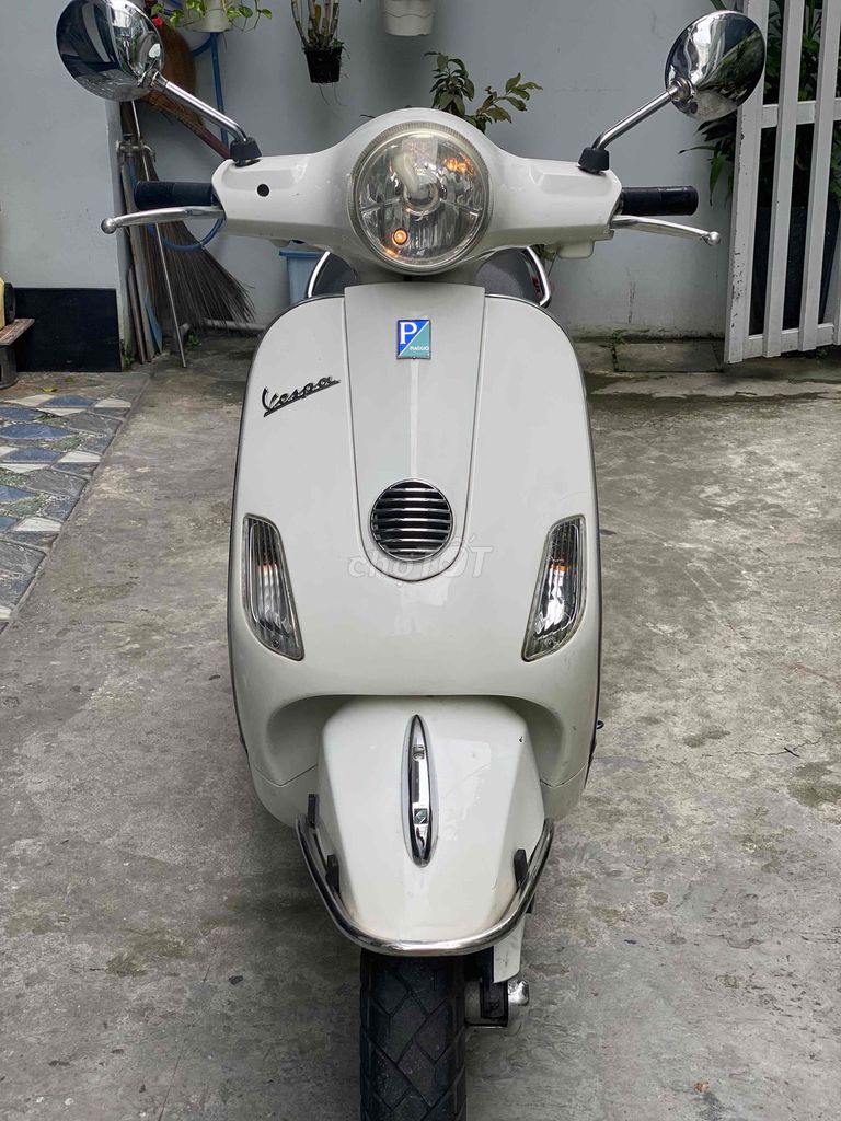 Vespa ie phun xăng 2011 xe zin 100% tuyệt đẹp. Mua bán Xe máy tại Quận 5 Tp Hồ Chí Minh được đăng bởi JM hình 2