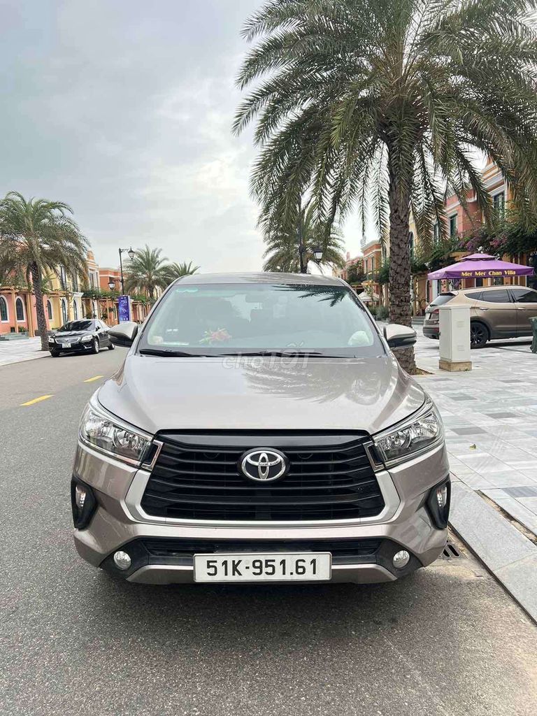 Toyota Innova 2020 2.0E -82400 km xe đứng tên C.Ty