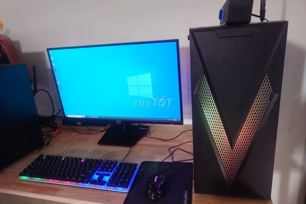 Máy tính để bàn i5-10400F 16GB/500GB 27 inch. Mua bán Máy tính để bàn tại Thành phố Buôn Ma Thuột Đắk Lắk được đăng bởi Quốc Khiêm hình 1