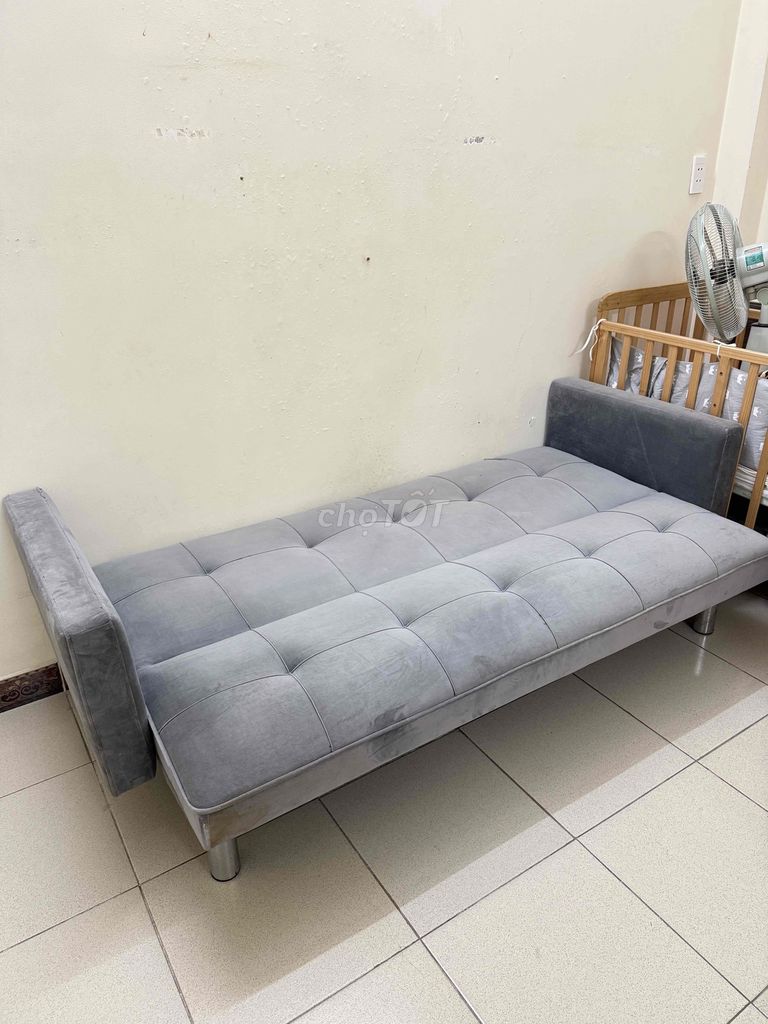 Sofa giường vải nhung màu xám