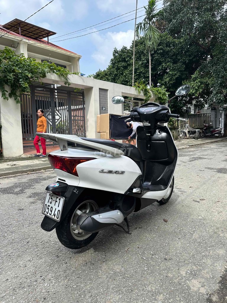 Lead 2012 chân chống điện 7tr5 ***. Mua bán Xe máy tại Thành phố Huế Thừa Thiên Huế được đăng bởi Xe Máy Trường An Phát hình 6