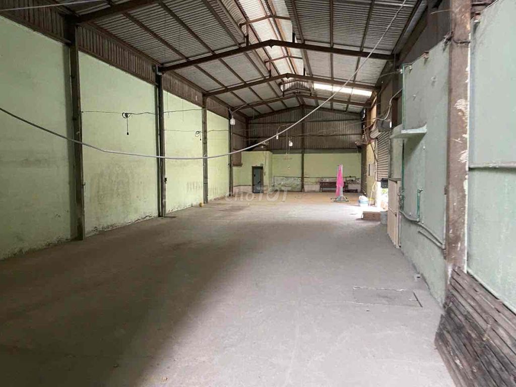 KHO XƯỞNG Y HÌNH ( 300m2 ) VĨNH LỘC B