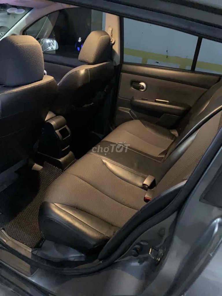 Nissan Tiida 2006 - 143200 km. Mua bán Ô tô tại Quận Tân Bình Tp Hồ Chí Minh được đăng bởi NGUYỄN THANH SƠN hình 2