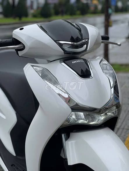 Honda SH 2021 Белый, номер 43, отличное состояние, родной тихий мотор