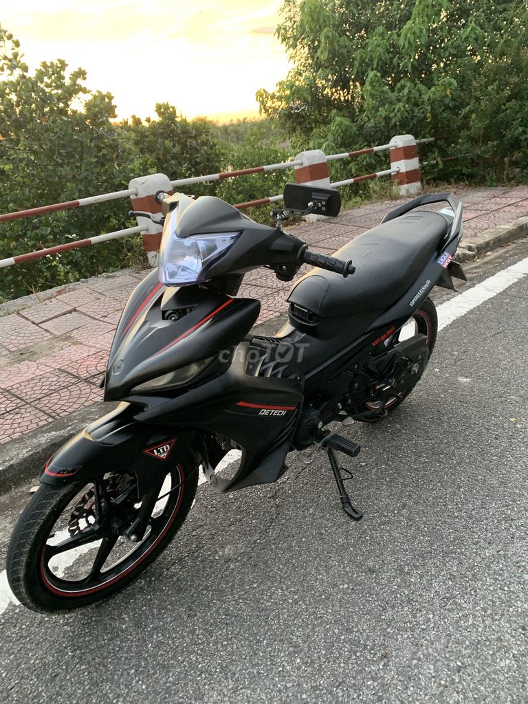 Bán chiếc xe học sinh 50cc exciter màu đen sần. Mua bán Xe máy tại Quận Hải An Hải Phòng được đăng bởi Nguyễn Cương hình 3