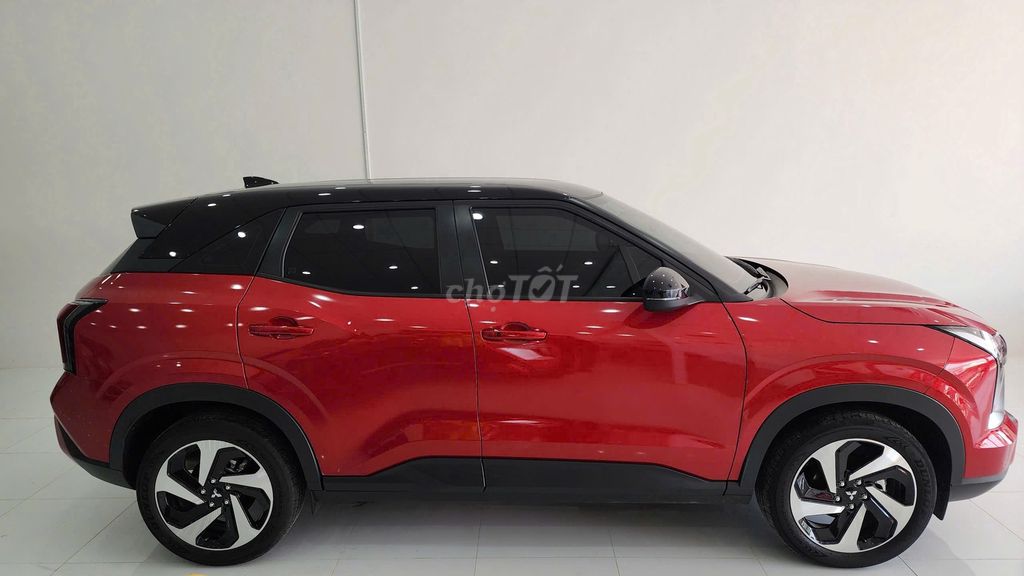 Mitsubishi Xforce 2024 màu Đỏ/Đen, 32000 km. Mua bán Ô tô tại Thành phố Bà Rịa Bà Rịa - Vũng Tàu được đăng bởi Tùng Trần Mitsubishi hình 3