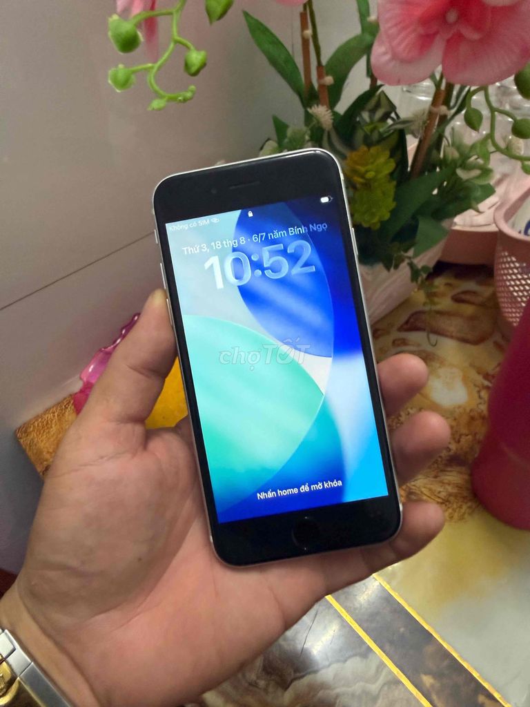 iPhone SE 64GB Trắng qt gl. Mua bán Điện thoại tại Quận Tân Phú Tp Hồ Chí Minh được đăng bởi nguyen son  hình 1