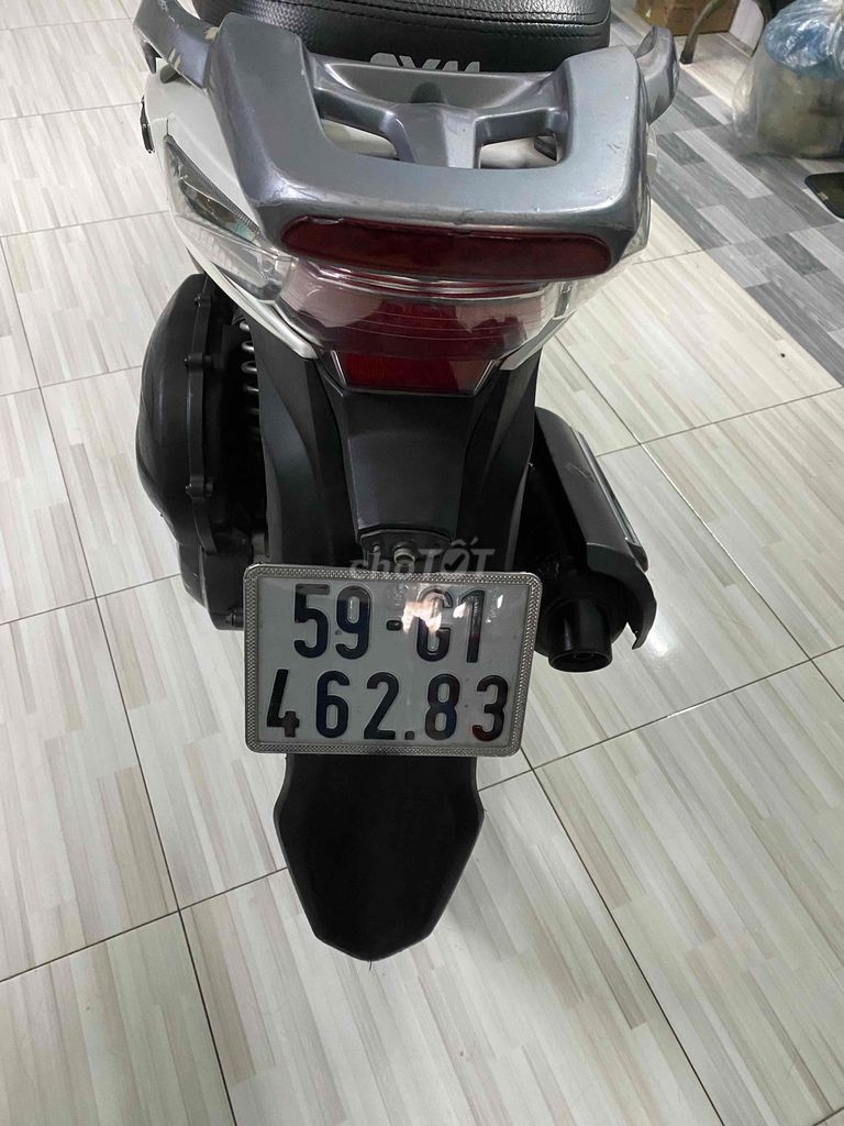 xe Shark trắng đầu zin. Mua bán Xe máy tại Quận 7 Tp Hồ Chí Minh được đăng bởi thanh xuân hình 5