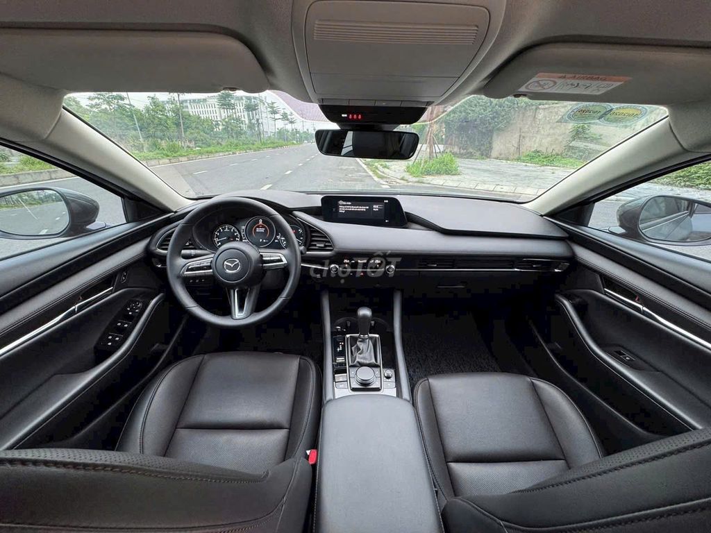 MAZDA 3 - GIẢM GIÁ CỰC TỐT TẶNG BẢO HIỂM. Mua bán Ô tô tại Thành phố Dĩ An Bình Dương được đăng bởi KIA MAZDA HCM hình 3