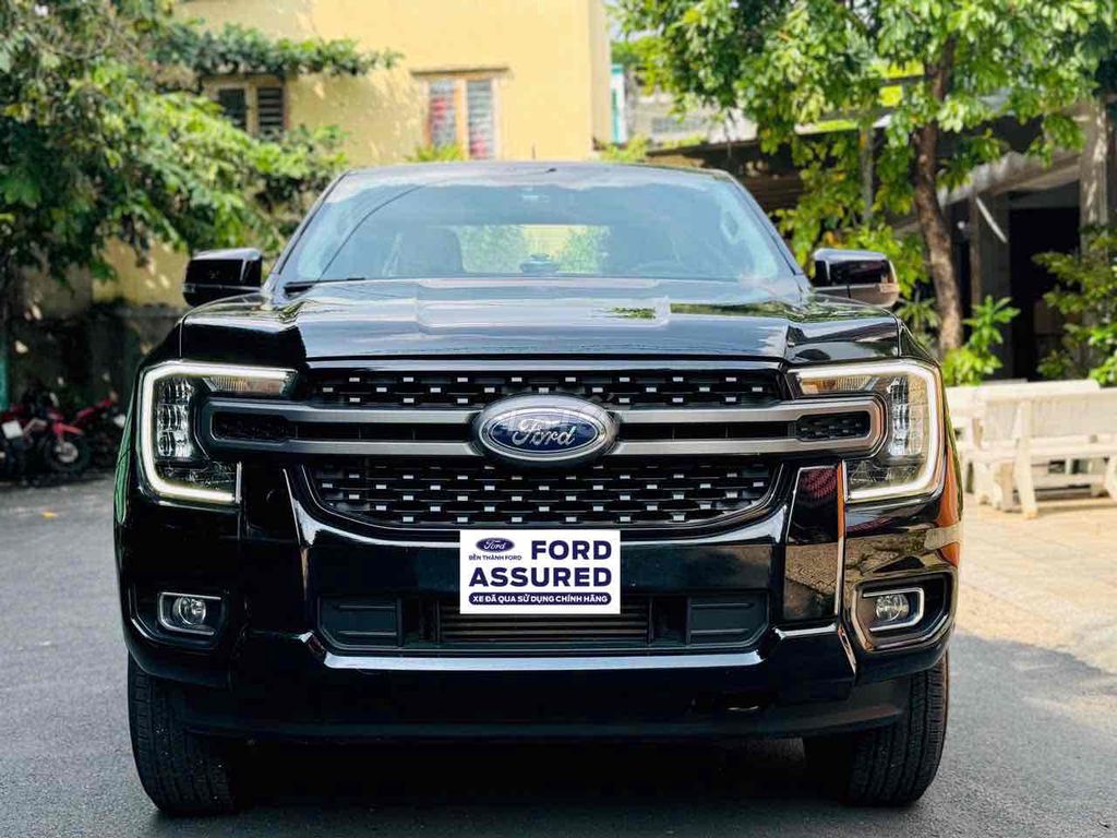 Ford Ranger 2024 XLS AT lướt 17.000 km