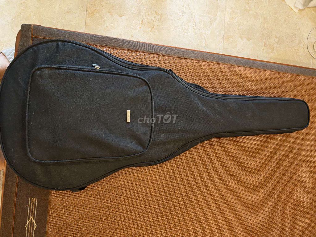Đàn Guitar Vàng gỗ Mới 98%. Mua bán Nhạc cụ tại Quận Nam Từ Liêm Hà Nội được đăng bởi Linh hình 1