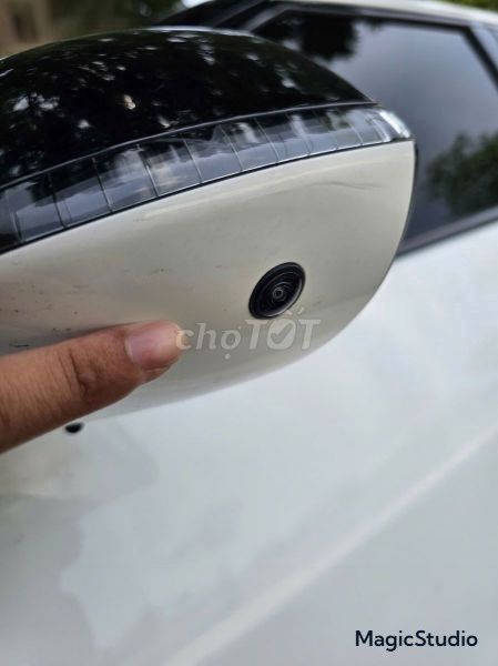 VinFast VF7 Plus AWD 2025
