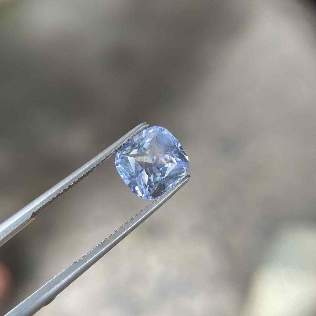 Sapphire tự nhiên Xanh nhạt 4.9 carat