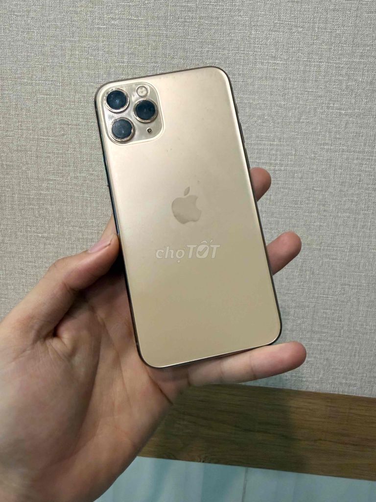 Apple iPhone 11 Pro 64GB Vàng Đã sử dụng. Mua bán Điện thoại tại Thành phố Long Xuyên An Giang được đăng bởi NND hình 1