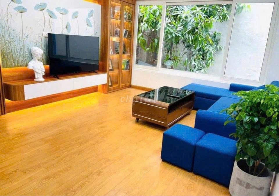Cho thuê nhà Lạc Long Quân, Tây Hồ – 40m² 5 tầng – 3PN – full đồ  12tr