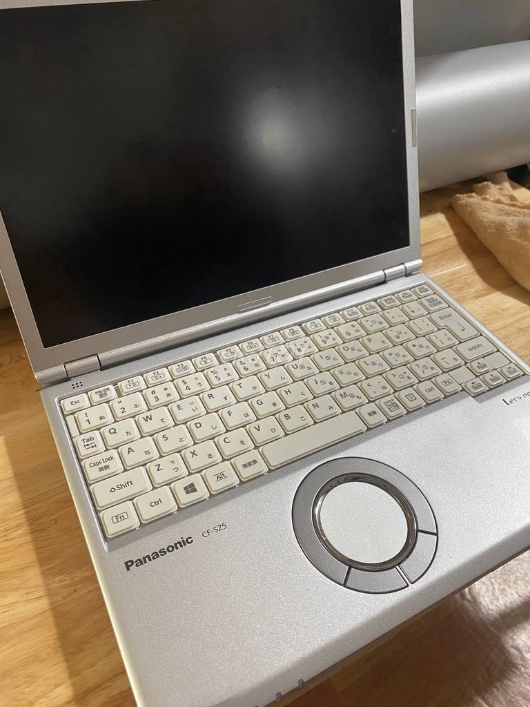 Laptop Panasonic siêu nhẹ i5 r4 ssd 120 xã 1 rẻ. Mua bán Laptop tại Huyện Trà Ôn Vĩnh Long được đăng bởi maximura hình 1