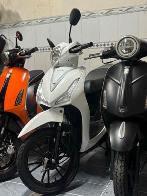 Kynco Candy hermosa 50cc đk 2022 xe đẹp zin. Mua bán Xe máy tại Quận Bình Tân Tp Hồ Chí Minh được đăng bởi Hữu Trung