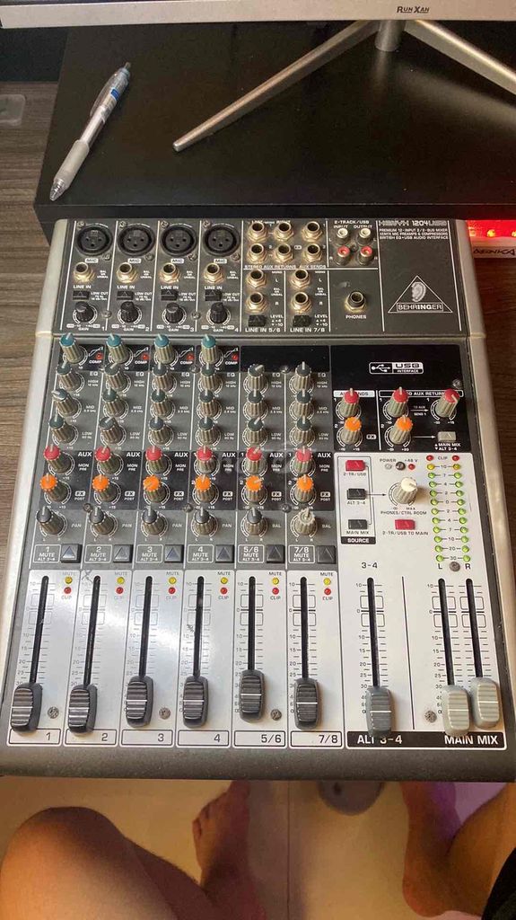 Thanh lý nhanh Mixer Behringer Xenyx 1204USB Đức. Mua bán Tivi, Âm thanh tại Quận Cẩm Lệ Đà Nẵng được đăng bởi Gia Bảo Guitarist hình 1