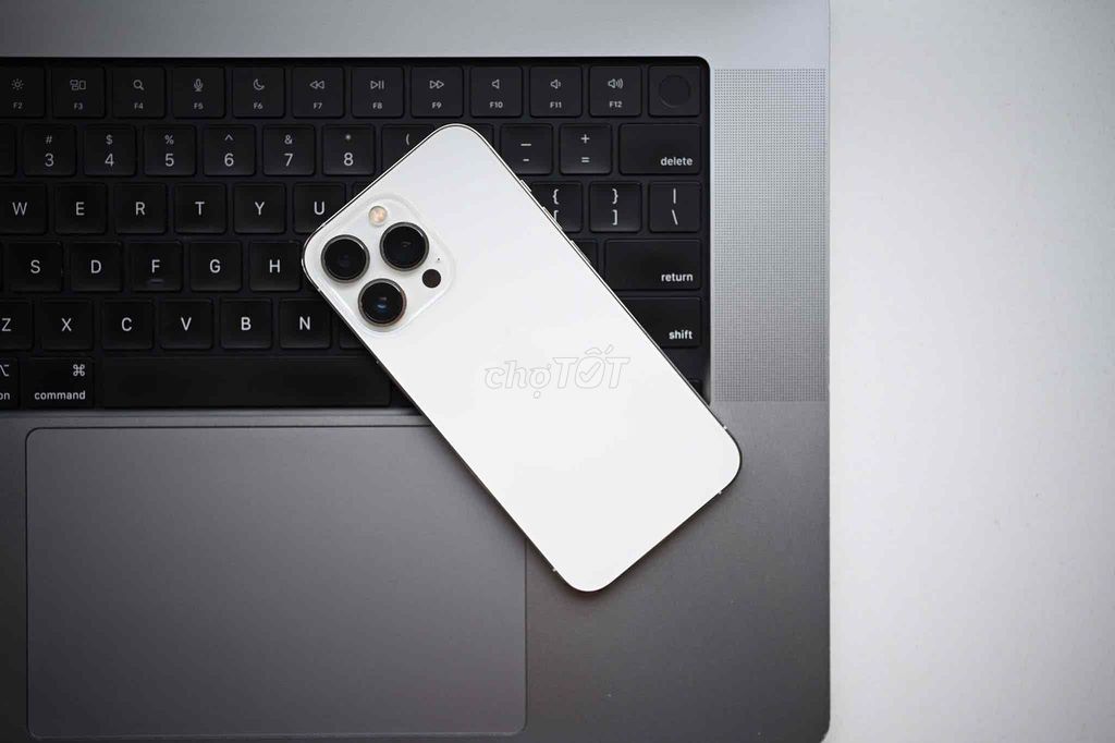Apple iPhone 13 Pro Trắng 99%. Mua bán Điện thoại tại Quận Tân Bình Tp Hồ Chí Minh được đăng bởi Hoàng Dũng hình 1