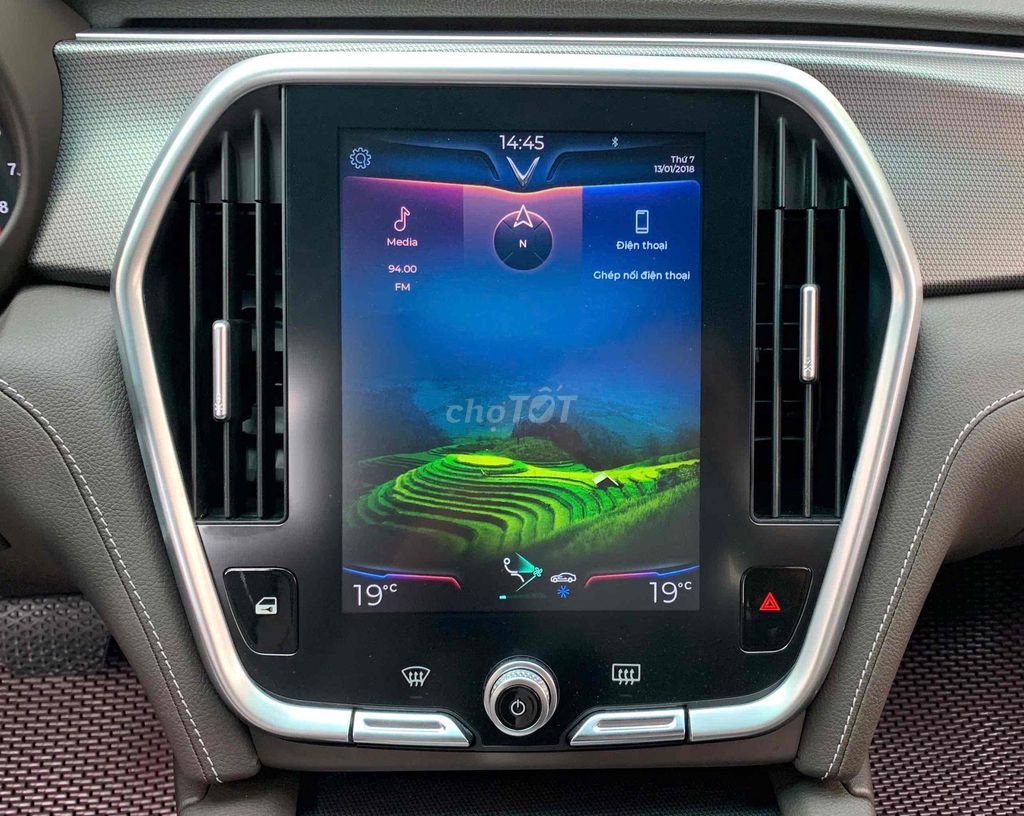 VinFast Lux A2.0 Turbo Đen Sedan 5 chỗ. Mua bán Ô tô tại Thành phố Thủ Đức Tp Hồ Chí Minh được đăng bởi SAGO CAR hình 14