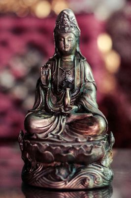 Tượng Phật bà Quan Âm đúc bạc sưu tầm