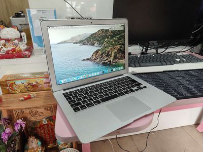 Thanh lý loptop macbook ari 7250 i5 giá chỉ 3tr