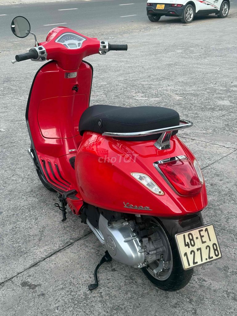Скутер Piaggio Vespa Primavera Red