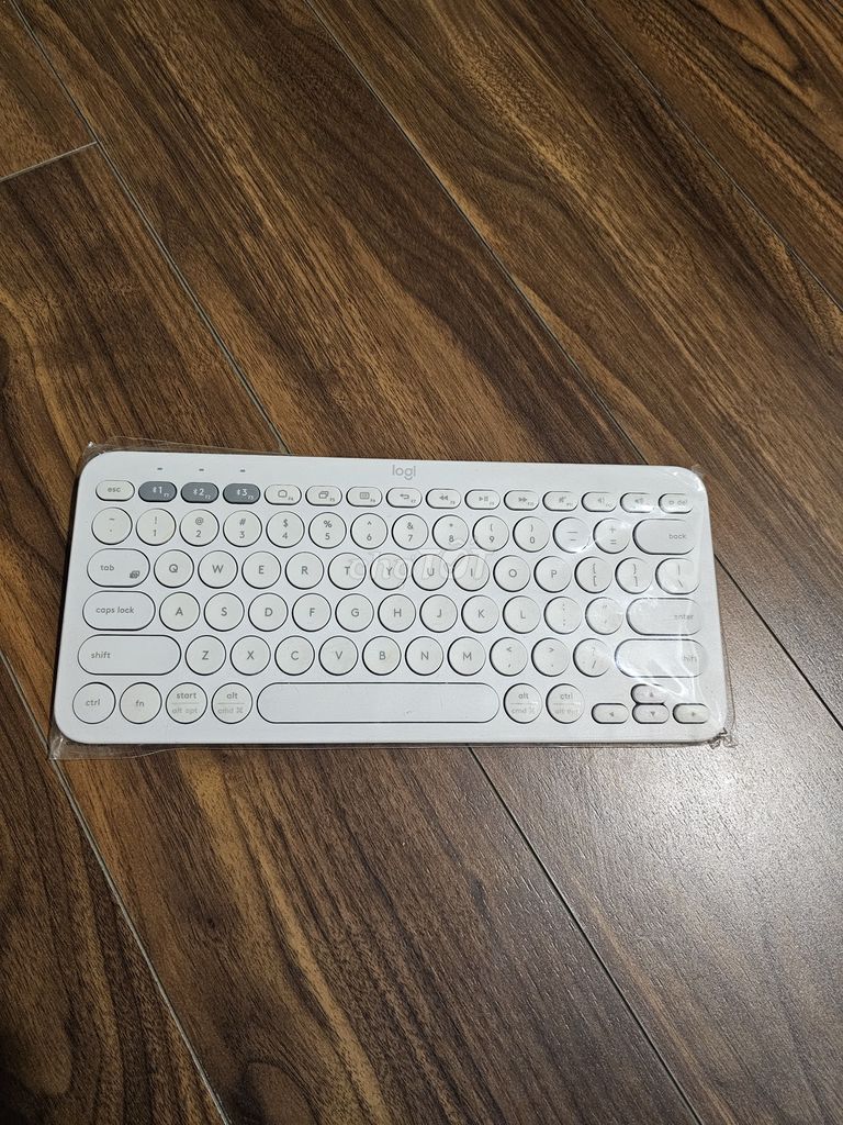 Bàn phím Logitech K380. Mua bán Phụ kiện (Màn hình, Chuột...) tại Quận Bình Tân Tp Hồ Chí Minh được đăng bởi Hoài Minh hình 1
