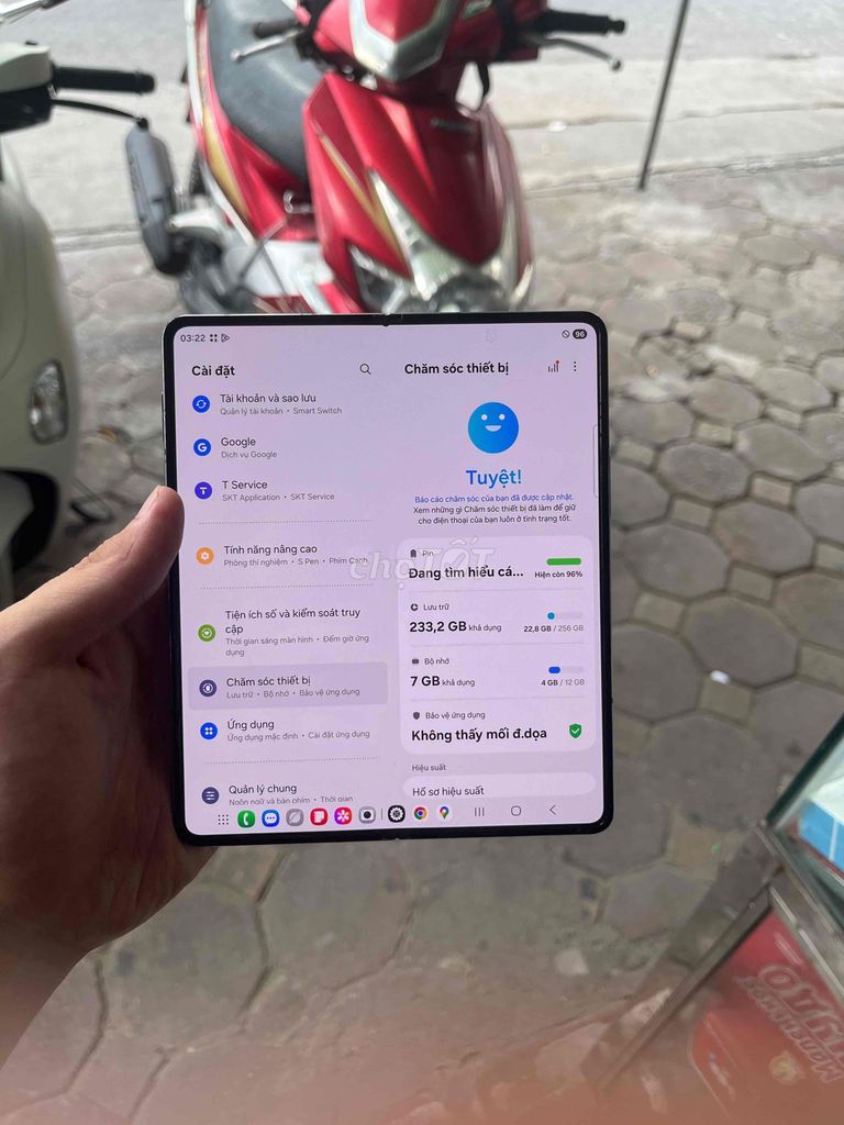 Samsung Galaxy Z Fold 4 bản 12/256GB Đen. Mua bán Điện thoại tại Quận Hoàng Mai Hà Nội được đăng bởi Mạnh Dũng Android hình 1