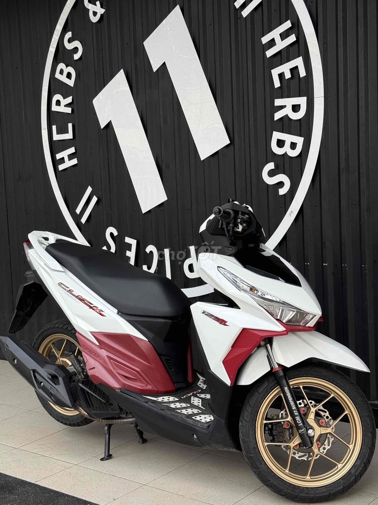 Honda Click 125 Trắng đỏ - Smartkey nhập Thái bs43. Mua bán Xe máy tại Quận Hải Châu Đà Nẵng được đăng bởi Lê vy  hình 5