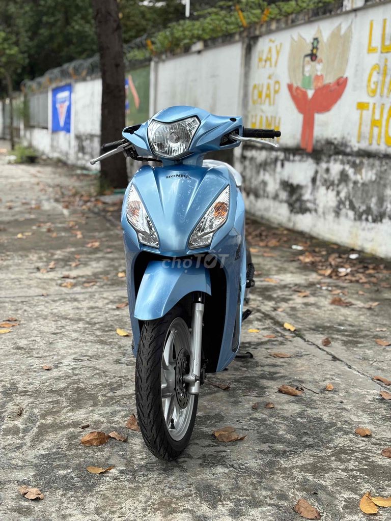 Honda Vision Xanh. Mua bán Xe máy tại Thị xã Bến Cát Bình Dương được đăng bởi xe máy trả góp tín nghĩa  hình 2