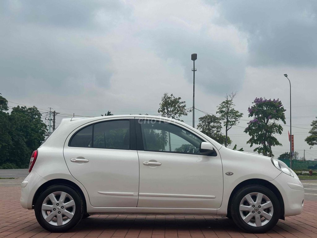 Nissan Micra 2010 1.0 AT Trắng. Mua bán Ô tô tại Huyện Đông Anh Hà Nội được đăng bởi Đông Anh Car Auto hình 4