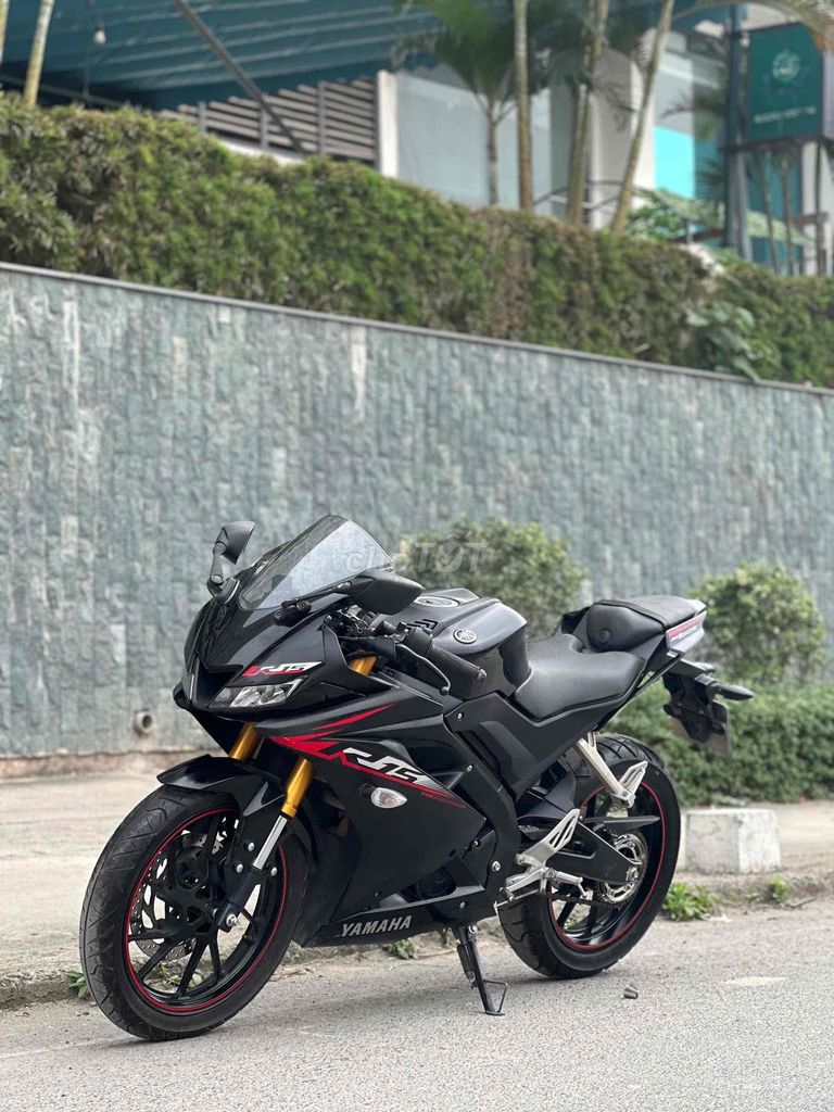 R15v3 biển 29 chạy 4000km bao check