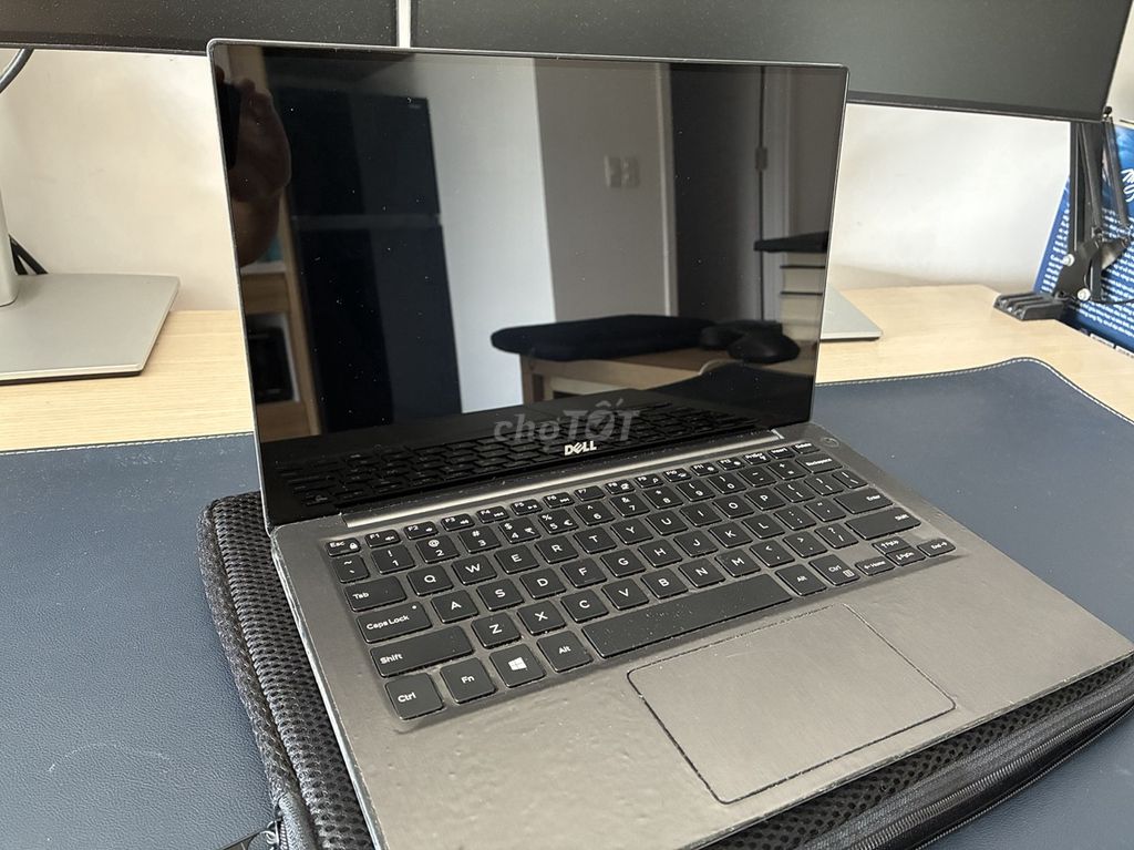 Xác Dell XPS màn cảm ứng đẹp + Pin mới thay ngon. Mua bán Laptop tại Thành phố Thủ Đức Tp Hồ Chí Minh được đăng bởi Thao Hoang hình 1